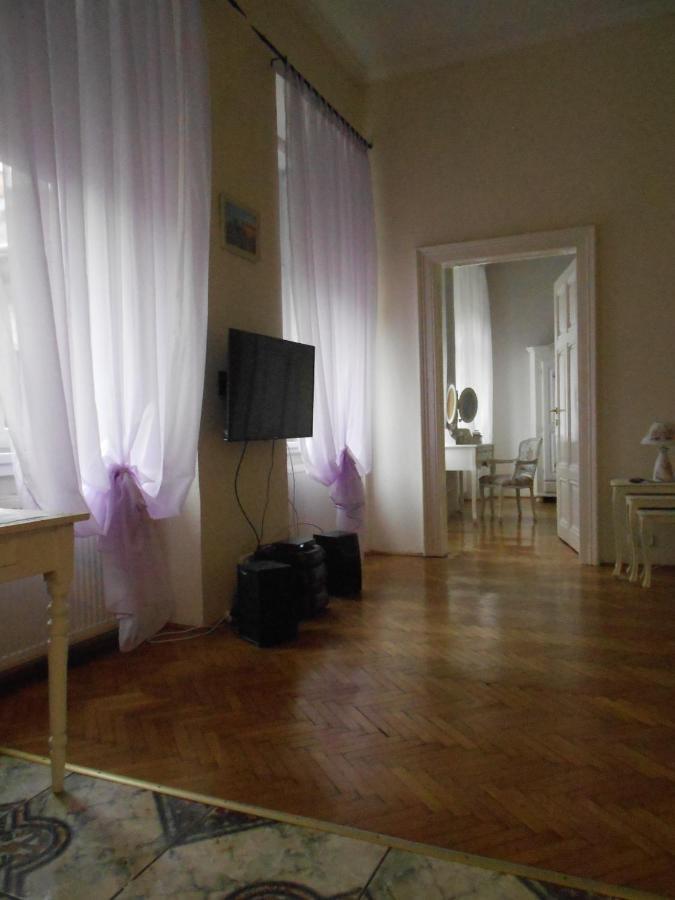 Panorama Apartamento Budapeste Exterior foto