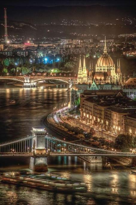 Panorama Apartamento Budapeste Exterior foto