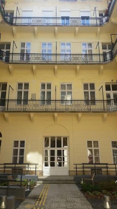 Panorama Apartamento Budapeste Exterior foto