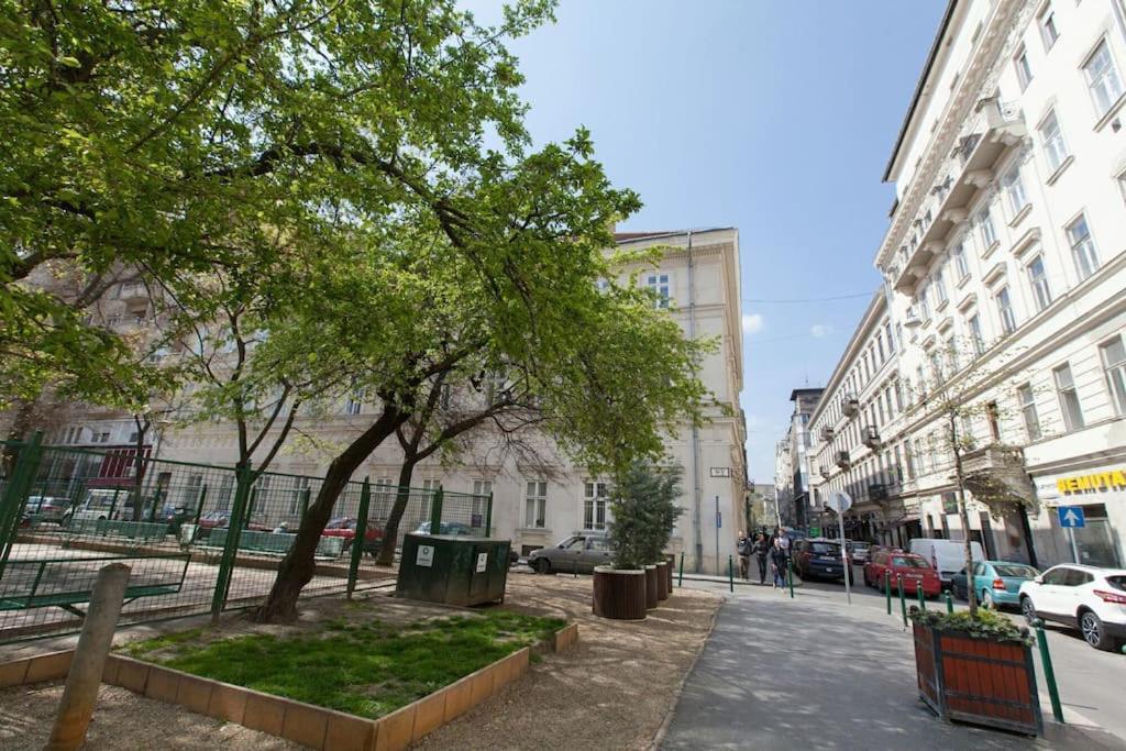 Panorama Apartamento Budapeste Exterior foto